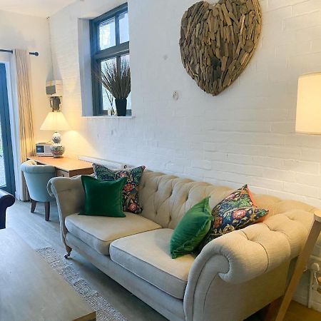 The Coach House - Bournemouth Villa Dış mekan fotoğraf
