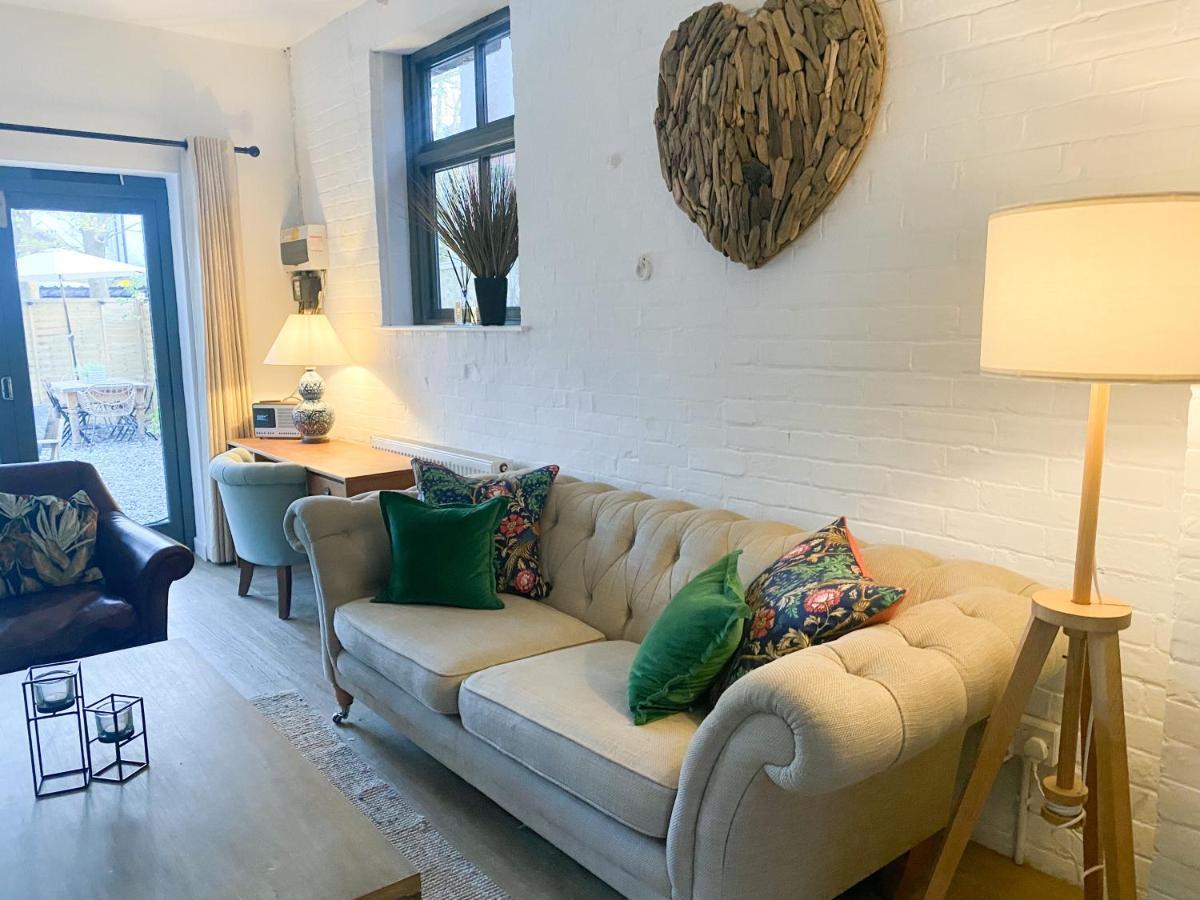 The Coach House - Bournemouth Villa Dış mekan fotoğraf